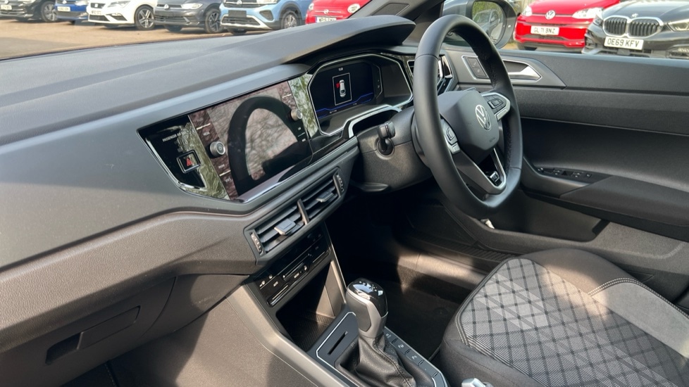 Used Volkswagen Taigo 2025 for sale - 75472788: Photo 2