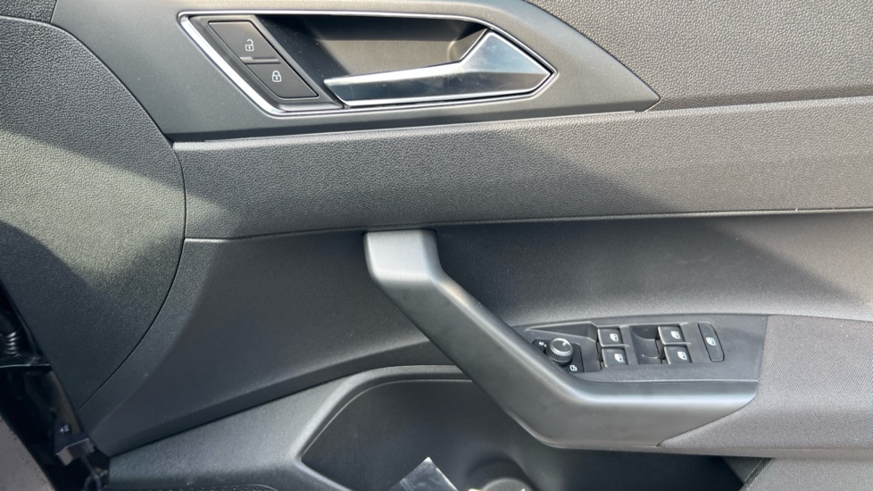 Used Volkswagen Taigo 2025 for sale - 75472788: Photo 37