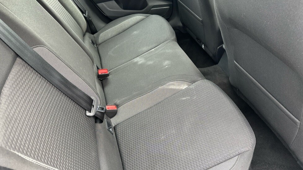 Used Volkswagen Polo 2024 for sale - 75660318: Photo 15