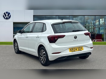 Used Volkswagen Polo 2024 for sale - 75660318: Photo 3