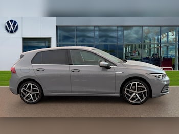 Used Volkswagen Golf 2022 for sale - 76928055: Photo