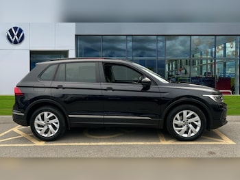 Used Volkswagen Tiguan 2023 for sale - 76539849: Photo
