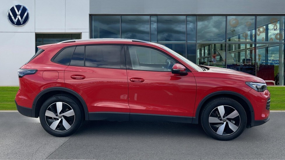 Used Volkswagen Tiguan 2024 for sale - 75763522: Photo 4