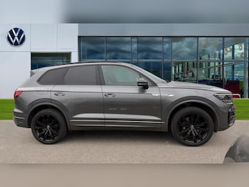 Used Volkswagen Touareg 2021 for sale - 77050940: Photo