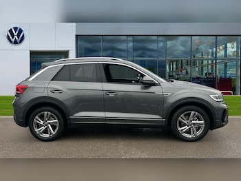 Used Volkswagen T-Roc 2025 for sale - 76908117: Photo