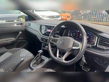 Used Volkswagen Polo 2022 for sale - 76079353: Photo 2