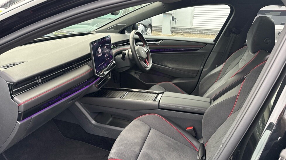 Used Volkswagen ID.7 2025 for sale - 76868259: Photo 28