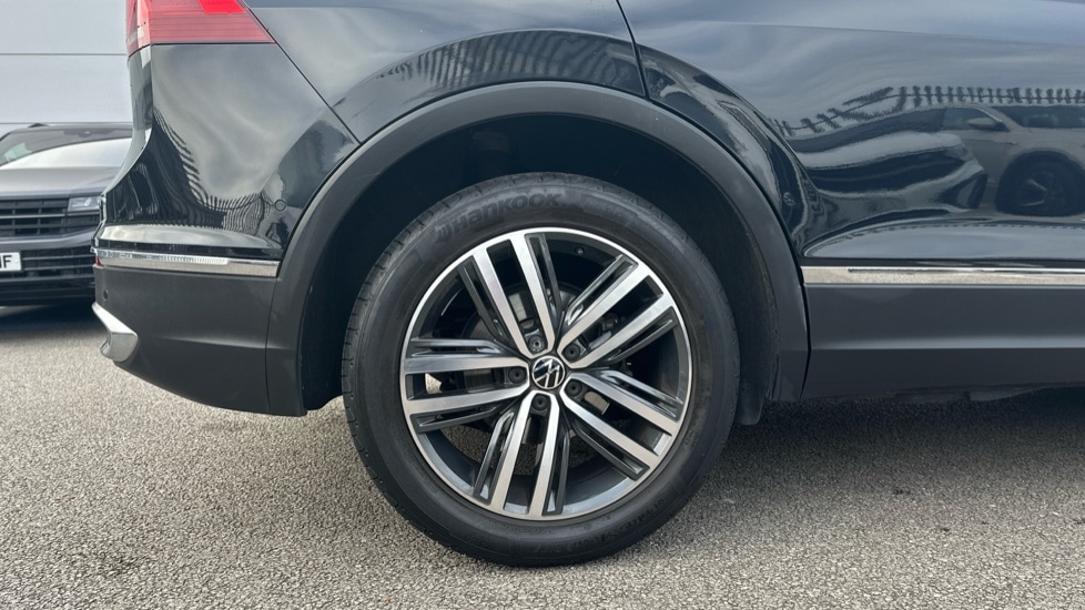 Used Volkswagen Tiguan 2022 for sale - 76872884: Photo 5