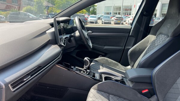Used Volkswagen Golf 2024 for sale - 75472464: Photo 28