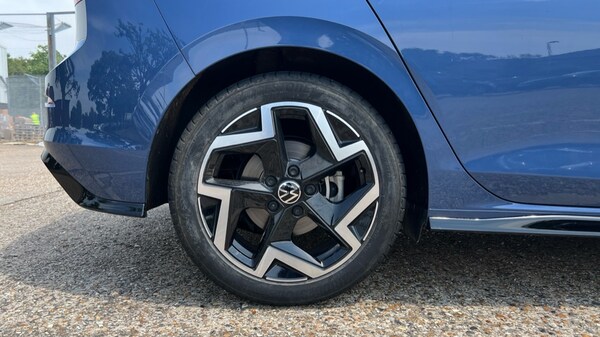Used Volkswagen Golf 2024 for sale - 75472464: Photo 5