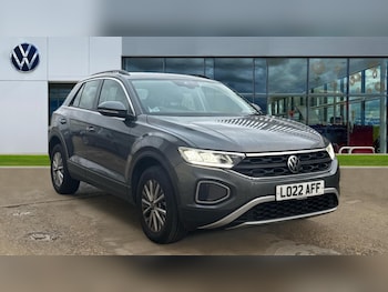 Used Volkswagen T-Roc 2022 for sale - 76438002: Photo