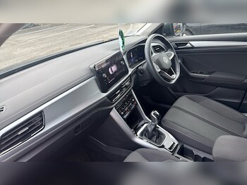 Used Volkswagen T-Roc 2022 for sale - 76438002: Photo