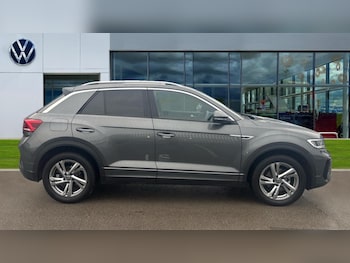 Used Volkswagen T-Roc 2025 for sale - 76479711: Photo