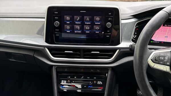 Used Volkswagen T-Roc 2022 for sale - 76176233: Photo 13