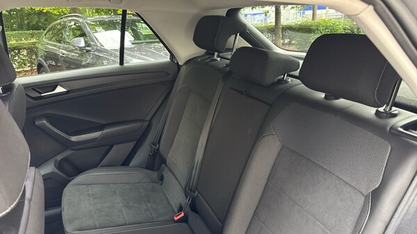 Used Volkswagen T-Roc 2022 for sale - 76176233: Photo 15