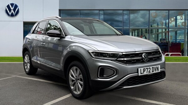 Used Volkswagen T-Roc 2022 for sale - 76176233: Photo 1