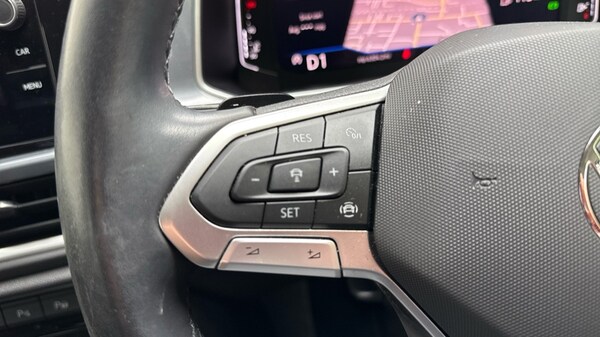 Used Volkswagen T-Roc 2022 for sale - 76176233: Photo 31
