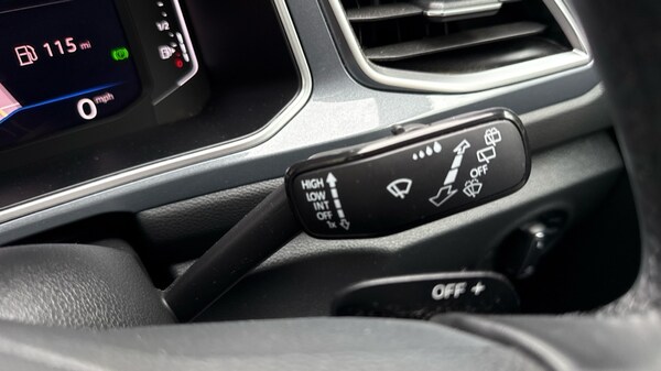 Used Volkswagen T-Roc 2022 for sale - 76176233: Photo 32