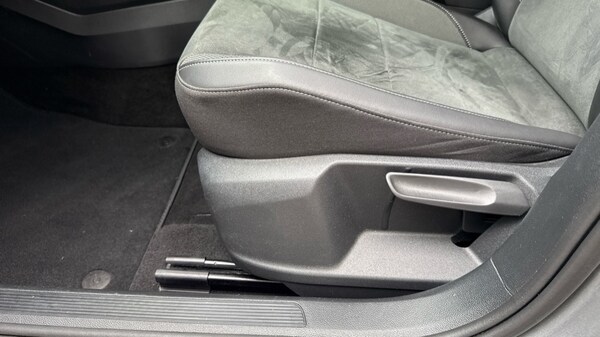 Used Volkswagen T-Roc 2022 for sale - 76176233: Photo 39