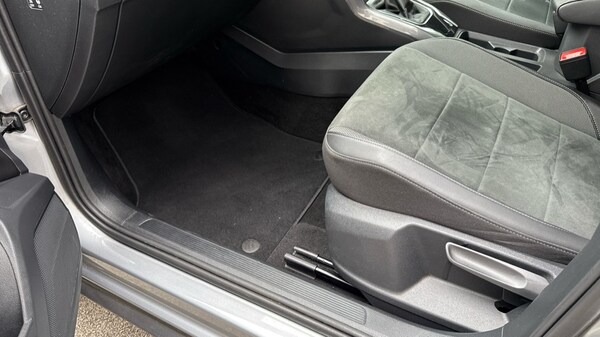 Used Volkswagen T-Roc 2022 for sale - 76176233: Photo 40
