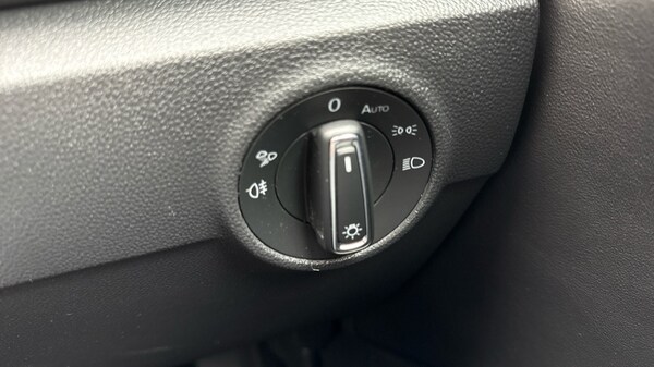 Used Volkswagen T-Roc 2022 for sale - 76176233: Photo 42