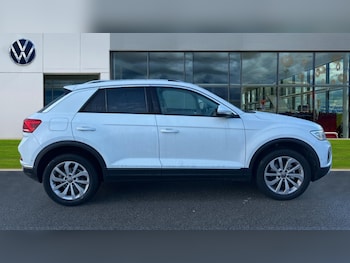 Used Volkswagen T-Roc 2025 for sale - 76696339: Photo