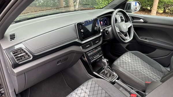 Used Volkswagen T-Cross 2024 for sale - 75652731: Photo 2