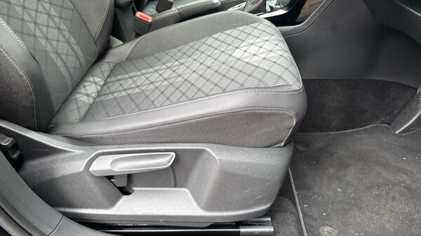 Used Volkswagen T-Cross 2024 for sale - 75652731: Photo 39