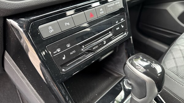 Used Volkswagen T-Cross 2024 for sale - 75652731: Photo 42