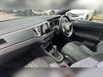 Used Volkswagen Polo 2023 for sale - 76804110: Photo