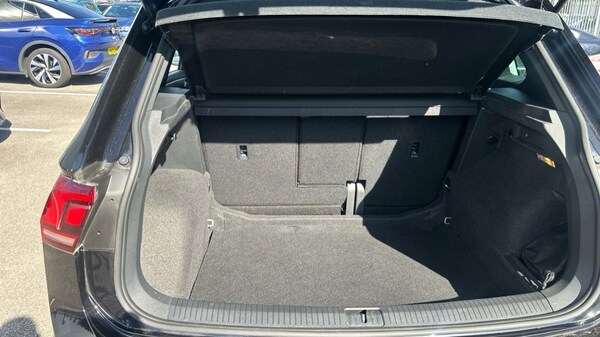 Used Volkswagen Tiguan 2021 for sale - 75954787: Photo 16