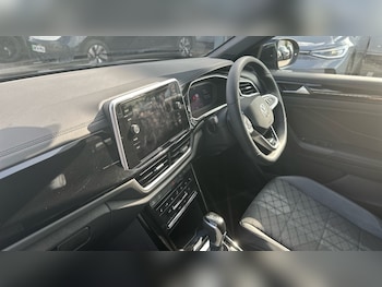 Used Volkswagen T-Roc 2025 for sale - 75472743: Photo