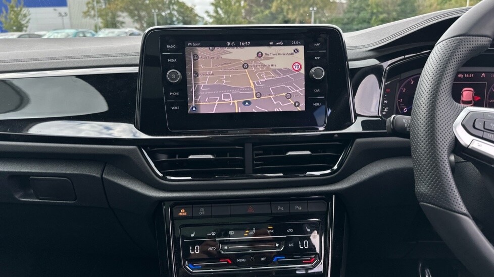 Used Volkswagen T-Roc 2025 for sale - 77018368: Photo 13