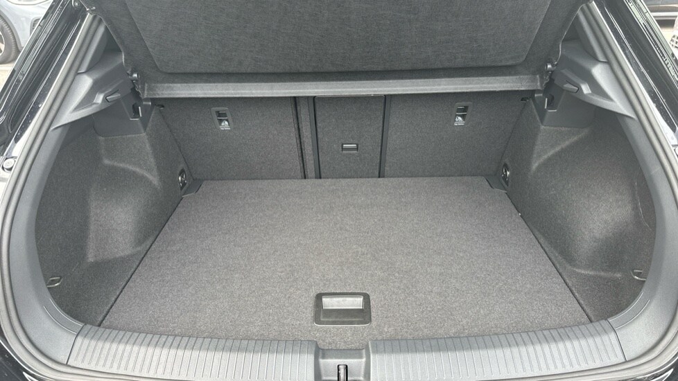 Used Volkswagen T-Roc 2025 for sale - 77018368: Photo 16