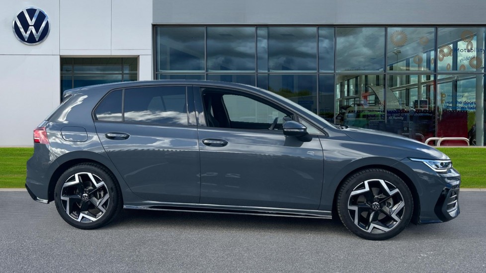 Used Volkswagen Golf 2025 for sale - 76869287: Photo 4