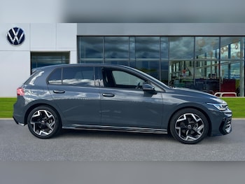 Used Volkswagen Golf 2025 for sale - 76869287: Photo