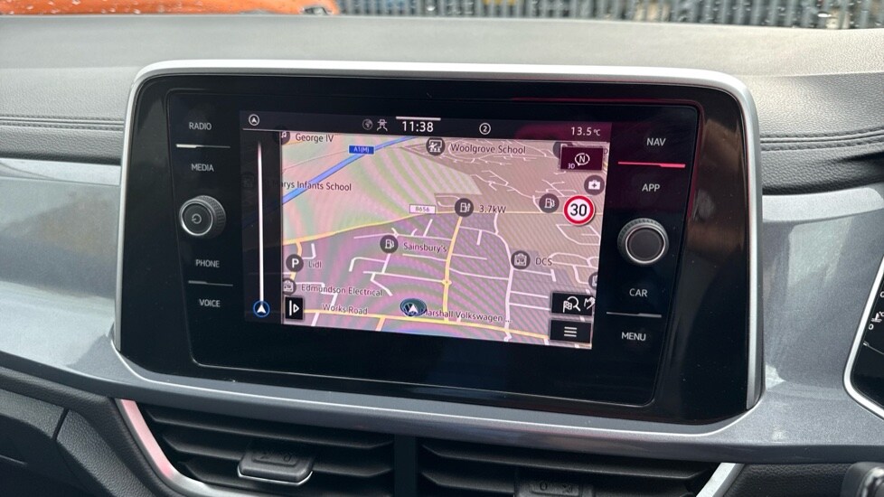 Used Volkswagen T-Roc 2024 for sale - 76265635: Photo 23