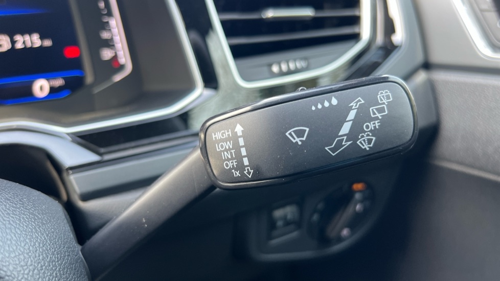 Used Volkswagen Taigo 2025 for sale - 76869365: Photo 32