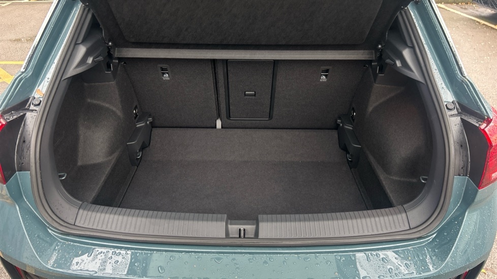 Used Volkswagen T-Roc 2025 for sale - 76652643: Photo 16