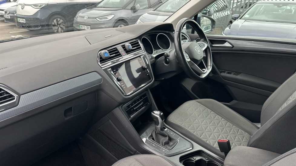 Used Volkswagen Tiguan 2022 for sale - 76552491: Photo 2