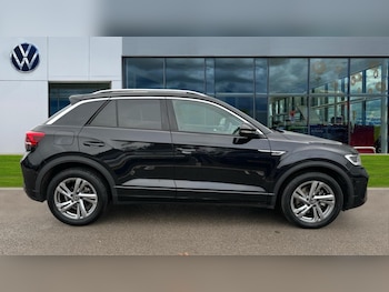 Used Volkswagen T-Roc 2025 for sale - 76908099: Photo