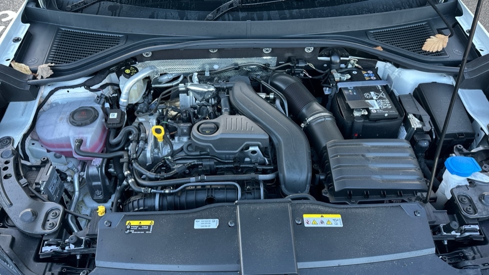 Used Volkswagen T-Roc 2025 for sale - 76873219: Photo 17