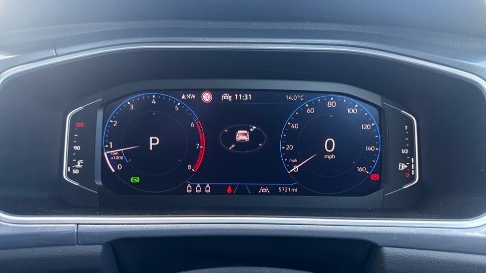 Used Volkswagen T-Roc 2025 for sale - 76869832: Photo 14