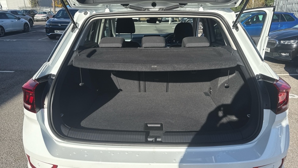 Used Volkswagen T-Roc 2025 for sale - 76869832: Photo 16