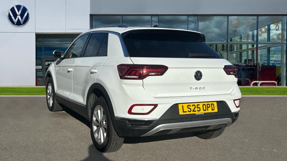 Used Volkswagen T-Roc 2025 for sale - 76869832: Photo 3