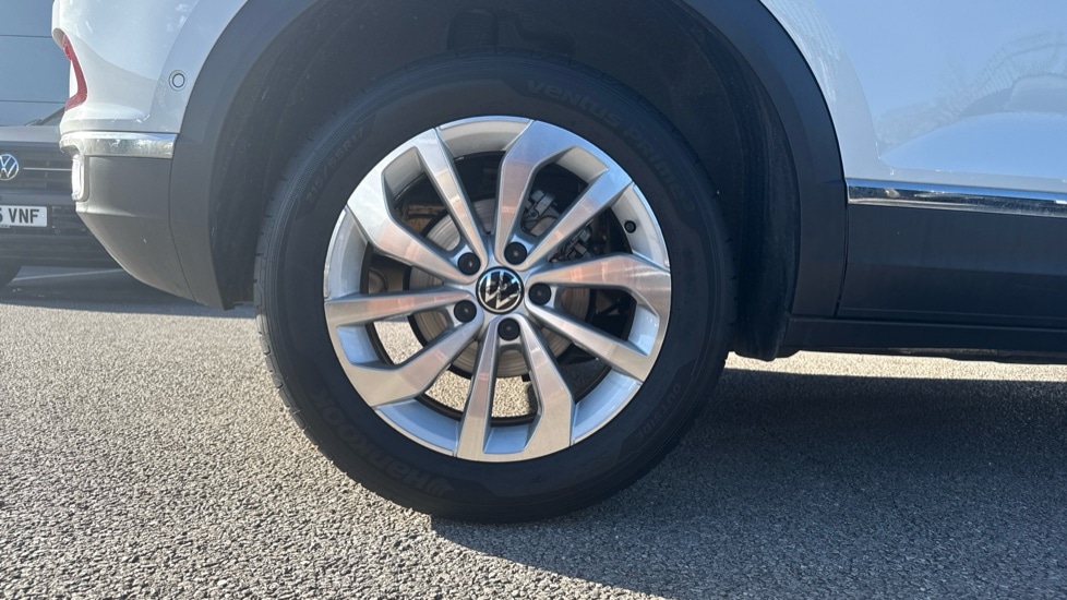 Used Volkswagen T-Roc 2025 for sale - 76869832: Photo 5