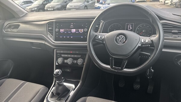 Used Volkswagen T-Roc 2019 for sale - 76184000: Photo 12
