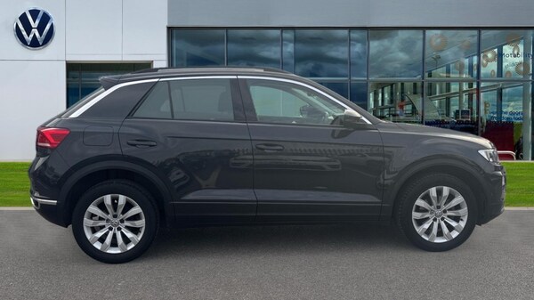 Used Volkswagen T-Roc 2019 for sale - 76184000: Photo 4