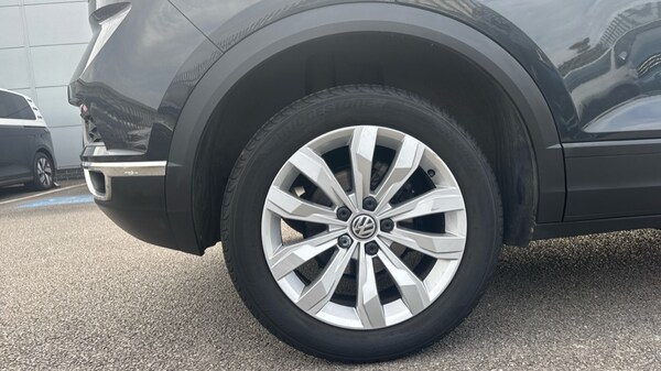 Used Volkswagen T-Roc 2019 for sale - 76184000: Photo 5