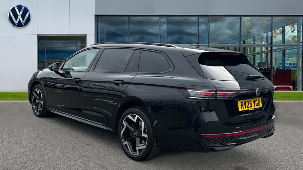 Used Volkswagen Passat 2025 for sale - 76871220: Photo 3